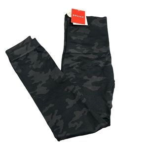 SPANX Cropped Lamn Leggings Black Camo